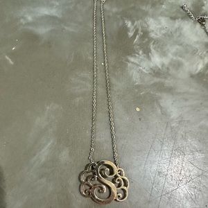 Gold “S” necklace